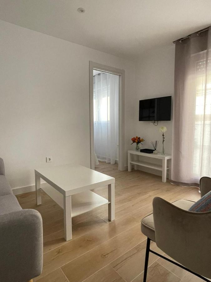 Apartamentos La Hormiga Deluxe 阿德拉 外观 照片
